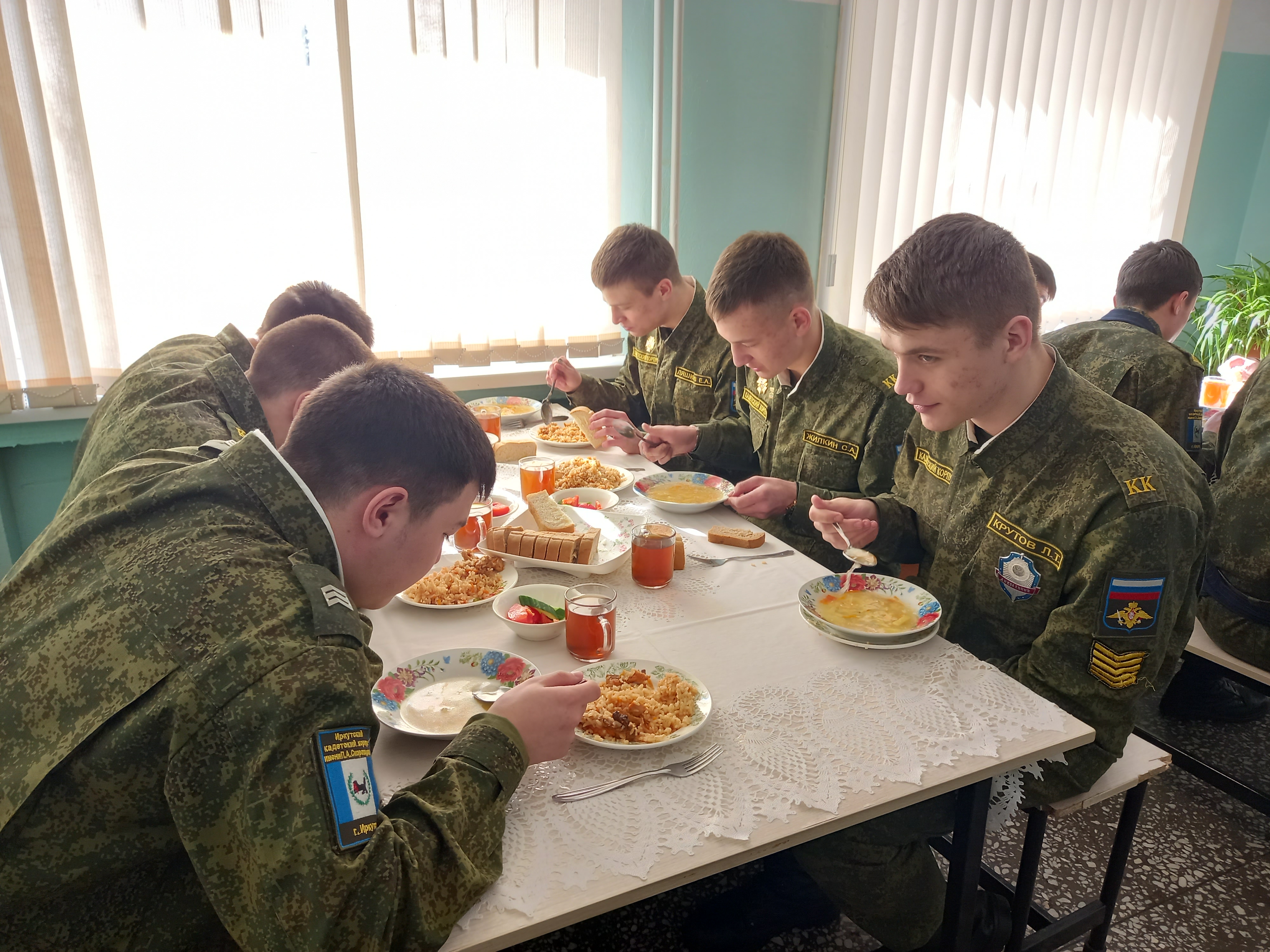 Изображения столовой.